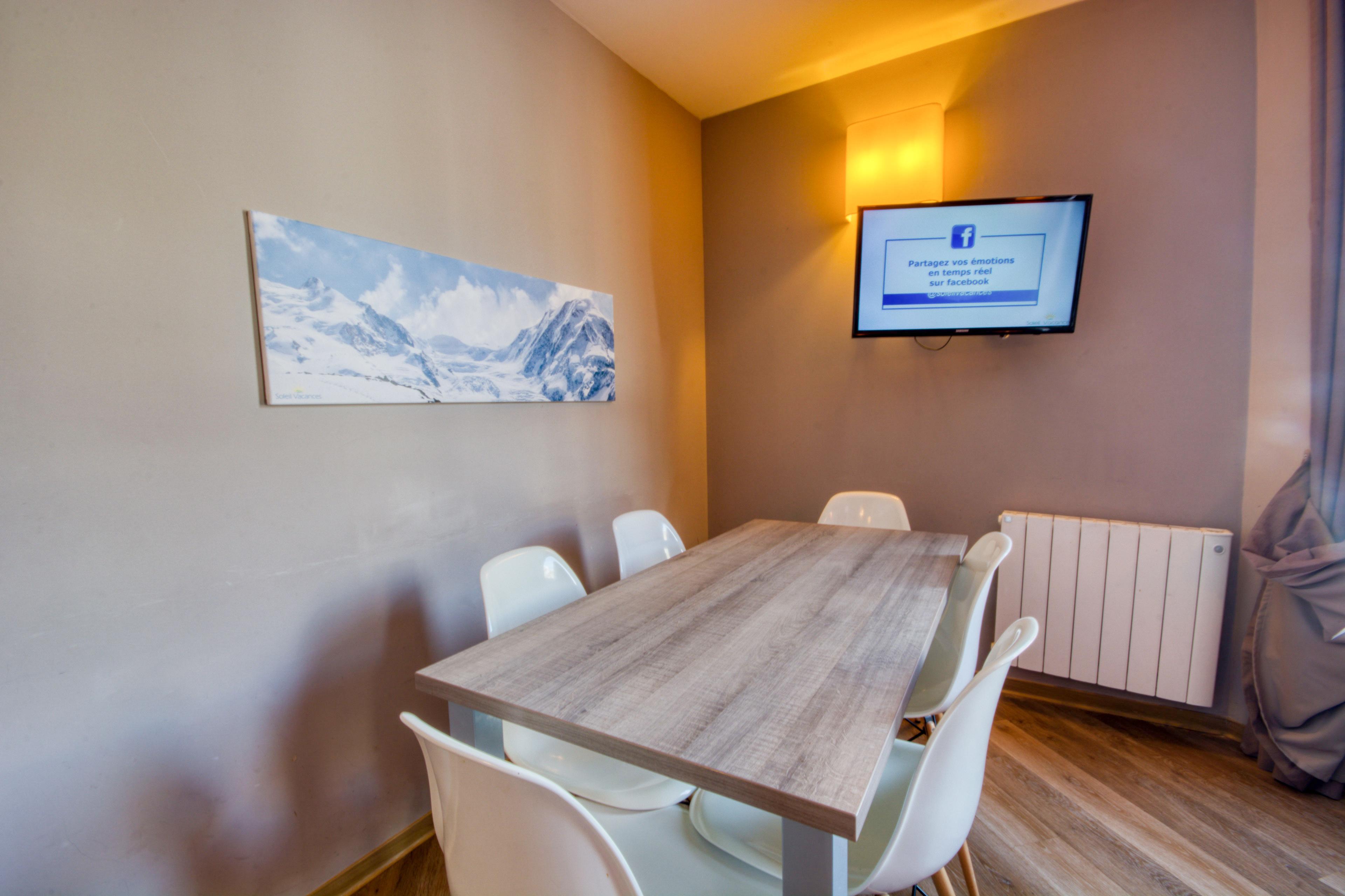 Sowell Residences New Chastillon Изола Экстерьер фото